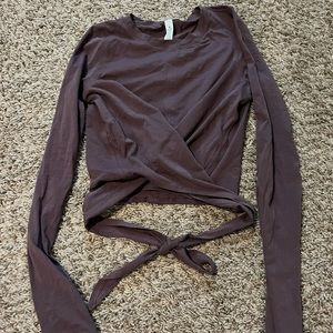 Lululemon long sleeve cropped top